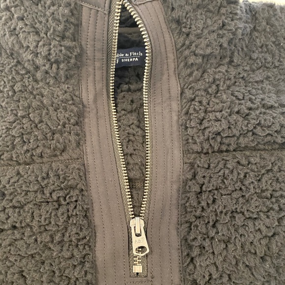 Abercrombie The Essential A&F Sherpa Fleece - Picture 3 of 4